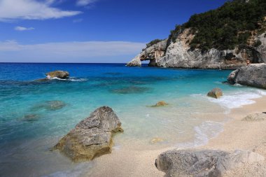 Sardunya, Mittelmeer, Insel, Strand, Bucht, Wasser, Meer, Sommer, Berge, Aussicht, Steilkueste