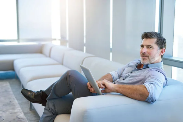 Portrait Handsome Mature Businessman Relaxing Couch Business Lounge Using Digital — Fotografia de Stock