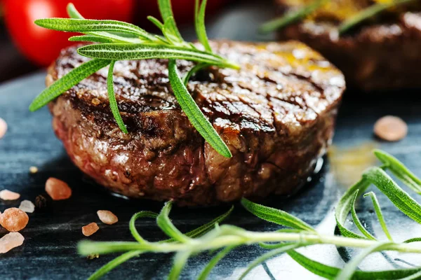 Marha steak rozmaringos — Stock Fotó
