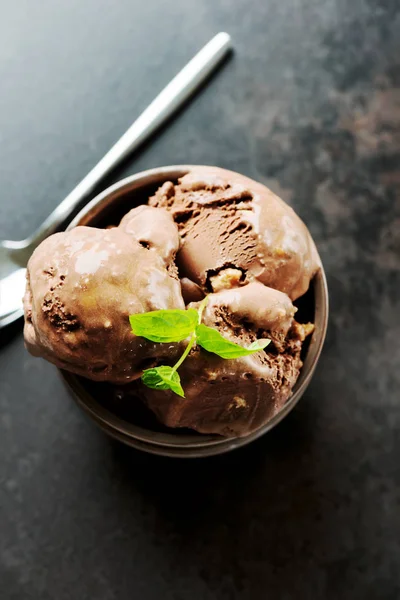 Gelato al cioccolato con menta — Foto Stock