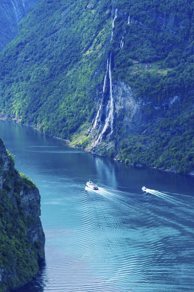 Vue sur le fjord de Geiranger — Photo