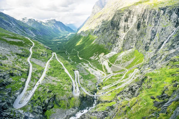 Visa på Trollstigen i Norge — Stockfoto