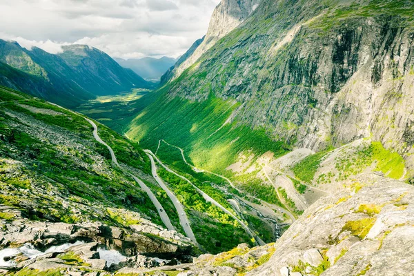 Visa på berömda Trollstigen — Stockfoto