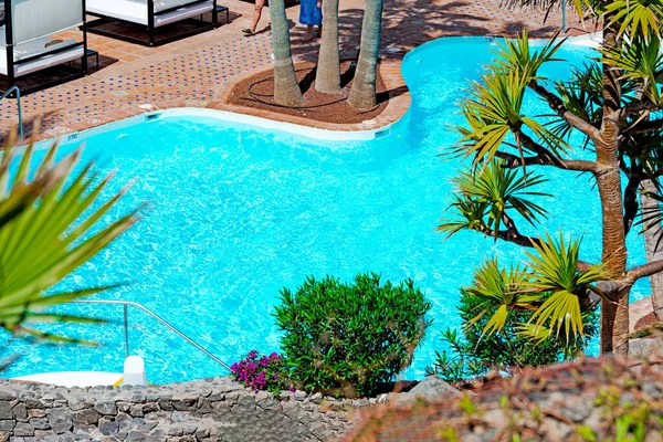 Spanya Tenerife Adası Ndaki Tatil Köyünde Yüzme Havuzu — Stok fotoğraf