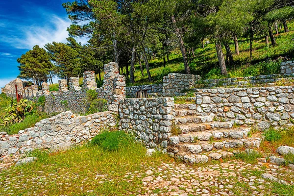 Zřícenina Starobylého Hradu Vrcholu Cefalu Rock Velký Masiv Městě Cefalu — Stock fotografie