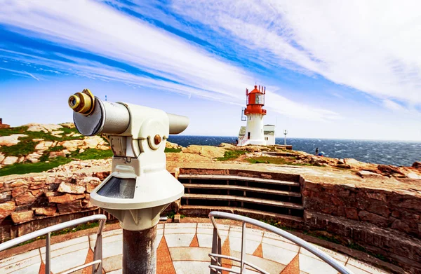 Télescope Observation Avec Phare Lindesnes Arrière Plan Norvège — Photo