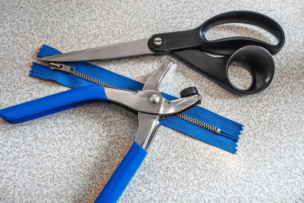 Las herramientas utilizadas por la costurera —  Fotos de Stock