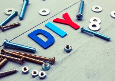 Ahşap zemin üzerinde DIY metin 
