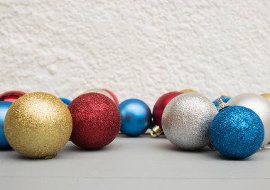 Noel topları süsleme 