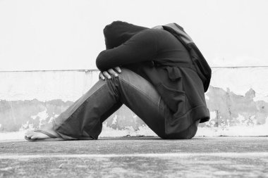 Evsiz, yoksulluk sorunu kavram ve fikirler arka plan