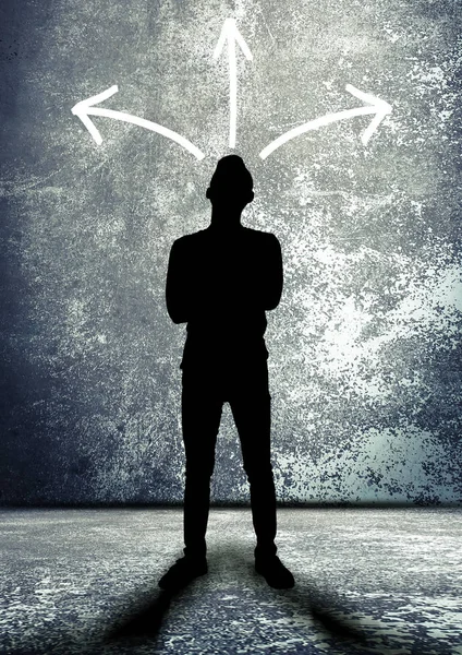 Uomo silhouette guardando con il concetto decisionale e le idee — Foto Stock