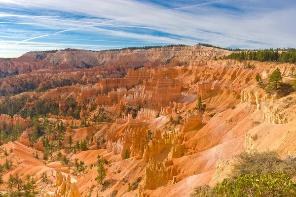 Vackra klippformation i bryce canyon. — Stockfoto