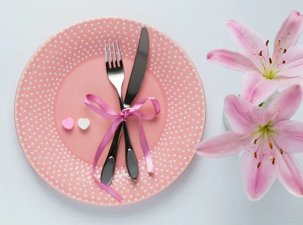 Tafel instelling voor Valentijnsdag. — Stockfoto