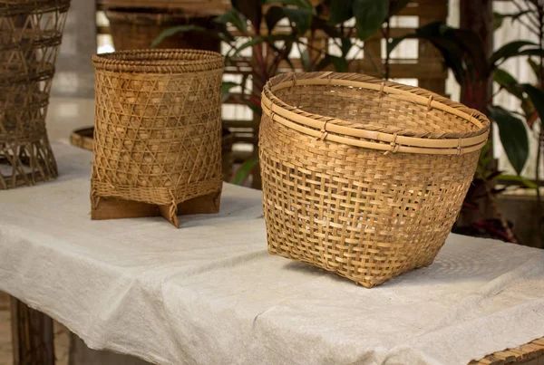 Handmade wicker basket — Stock Photo, Image