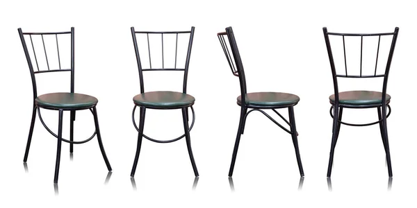 Sada židle z černého kovu s koženým sedadlem izolovaná na bílém — Stock fotografie