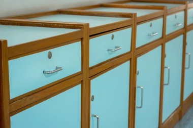 Tahta Çekmeceler Sandığı 'nı kapatın.