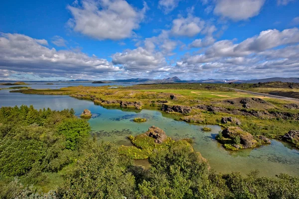 Lake Myvatn - Kuzey İzlanda turlar bu büyülü volkanik konuma — Stok fotoğraf