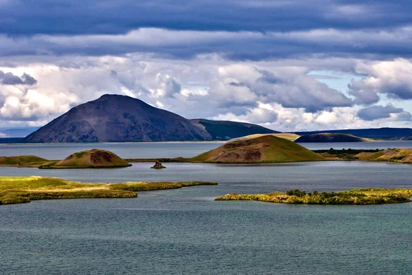 Lake Myvatn - Kuzey İzlanda turlar bu büyülü volkanik konuma