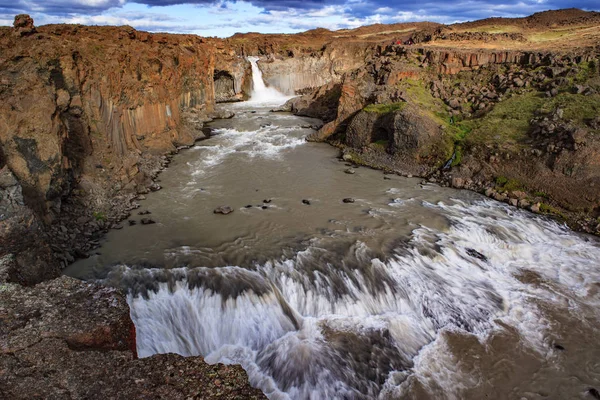 Wodospad Aldeyjarfoss Islandii — Zdjęcie stockowe