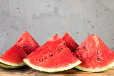 Kırmızı tatlı karpuz