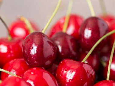 Lezzetli kiraz meyve