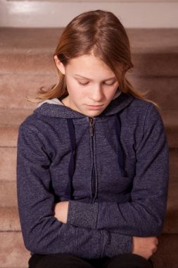 evde surat asmayı genç 