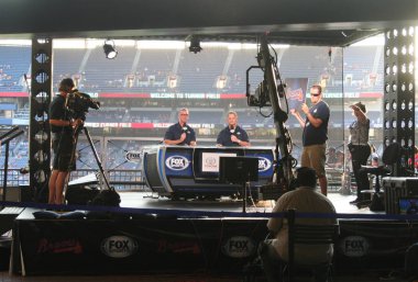 Fox Haber ekibi Atlanta Braves oyun için hazırlar 