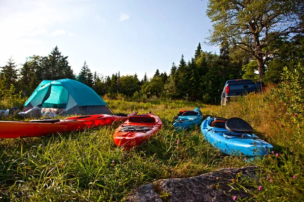 Vildmark äventyr camping — Stockfoto