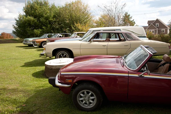 Coches antiguos clásicos — Foto de Stock