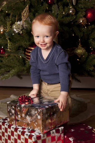 Kid at christmas — Stock Photo, Image