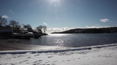 Kışlık bir göl Kanada parlayan güneş video 