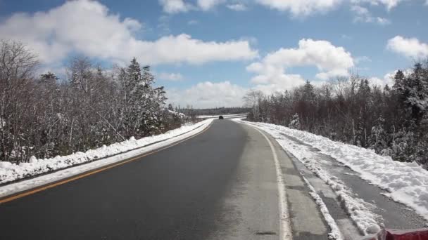 Tráfico Que Dirige Una Carretera Transitada Invierno — Vídeos de Stock