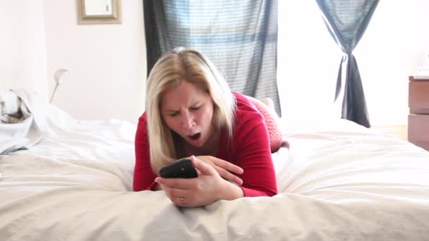 Woman napping with cell phone — Stock Video