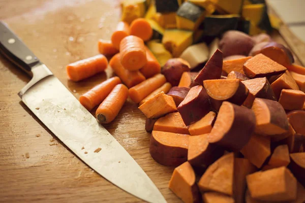 Chopped sweet potatoes and carrots — Stock Photo, Image