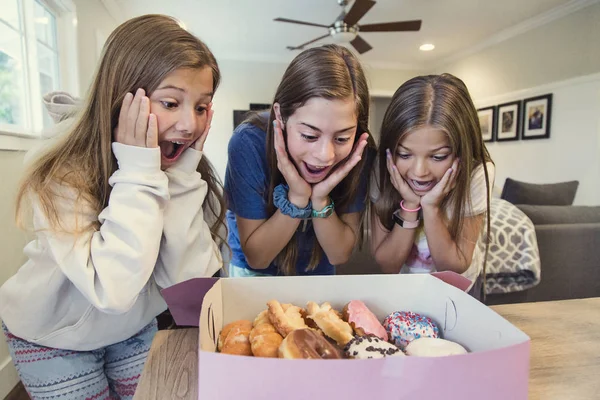 Three Hungry Teen Girls Excited Eating Dozen Delicious Donuts Ready — Stock Photo, Image