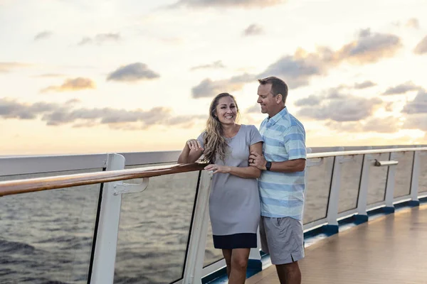 Middle Aged Couple Enjoying Caribbean Cruise Vacation Together Candid Photo — Stock Photo, Image