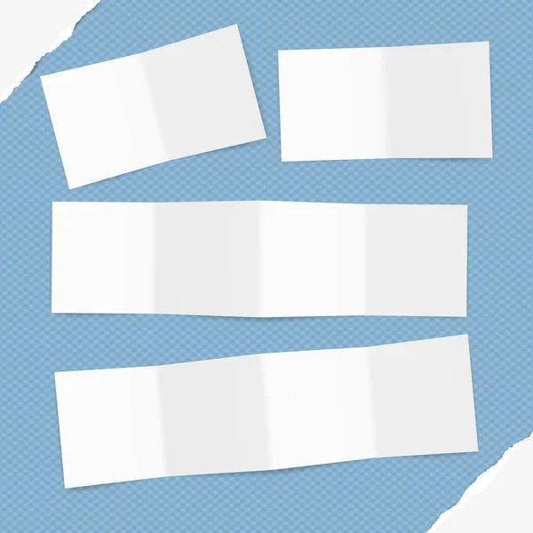Carta branca dobrada, brochura, folheto com sombra no padrão quadrado azul e papel rasgado nos cantos — Vetor de Stock