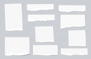 Beyaz çizgili sökük, çizgili Not, boşaltmak, defter kağıt üzerinde sıkışmış gri arka plan şeritler.