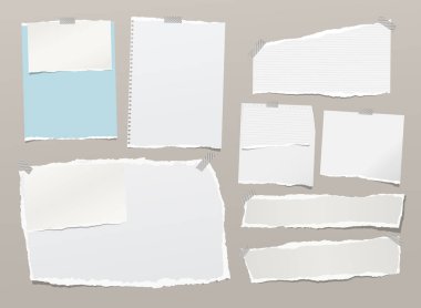 Beyaz defter kağıt sayfalarının, Not metin ya da yapışkan bant ile sıkışmış haber için sökük.