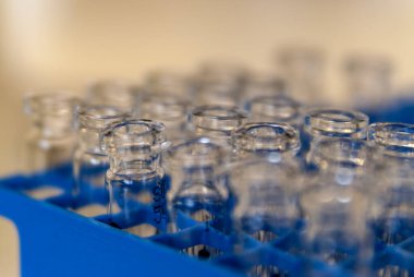 Profesyonel ilaç araştırma ve test laboratuvarı.