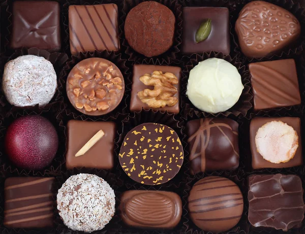 Асортимент шоколадних цукерок і пралінів Ліцензійні Стокові Фото