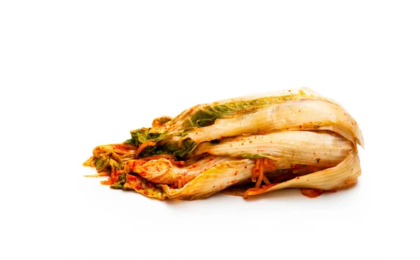 Корейский стиль соленой капусты Кимчи изолированы на белом — стоковое фото