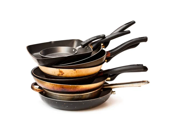 Kullanılan beyaz izole tavalar yığını 