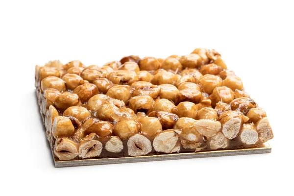 Italské lískové ořechy křehké izolované na bílém pozadí — Stock fotografie