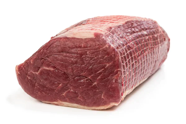 Netto Packung rohes Fleisch isoliert auf weißem Hintergrund — Stockfoto