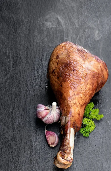 Roasted Turkey Leg Black Stone Background — Stock Photo, Image