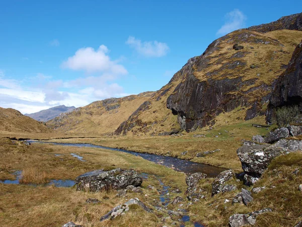 Finiskaig řeka, Skotsko vrchovina, západní pobřeží — Stock fotografie