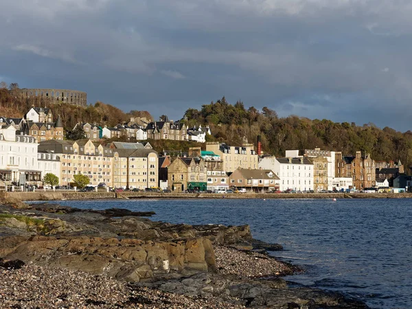 OBAN, SCOTLAND,MAY-7,2015, View of the harbor town of Oban, in A — Stock Photo, Image