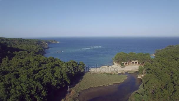 Drone légi felvételeket a Földközi-tenger — Stock videók