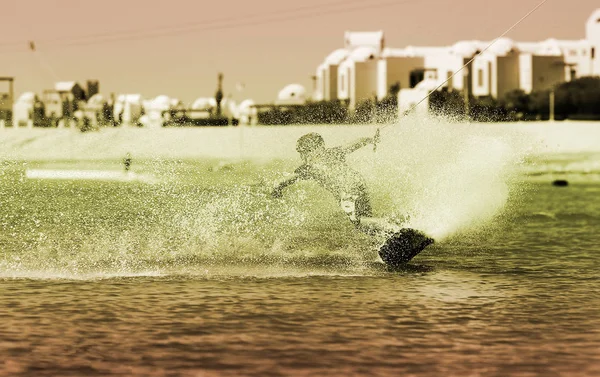 Wakeboarding Sporcu Kaydırıcıyı Kablo Park Sporları — Stok fotoğraf